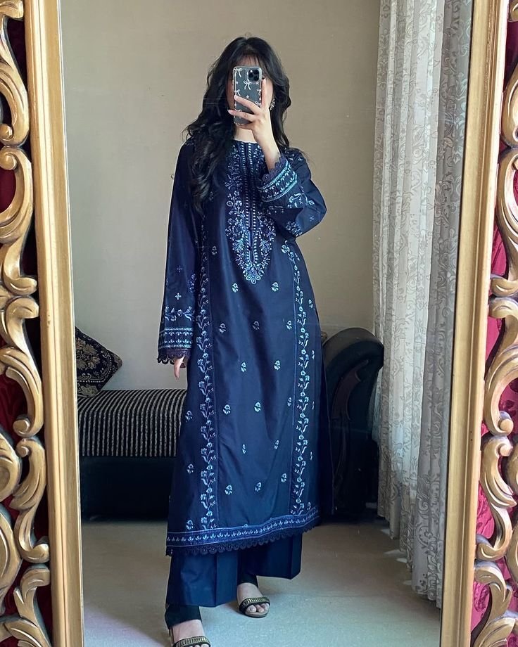 women casual street style